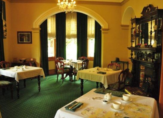 Bed and Breakfast Ormiston House Strahan Exteriér fotografie